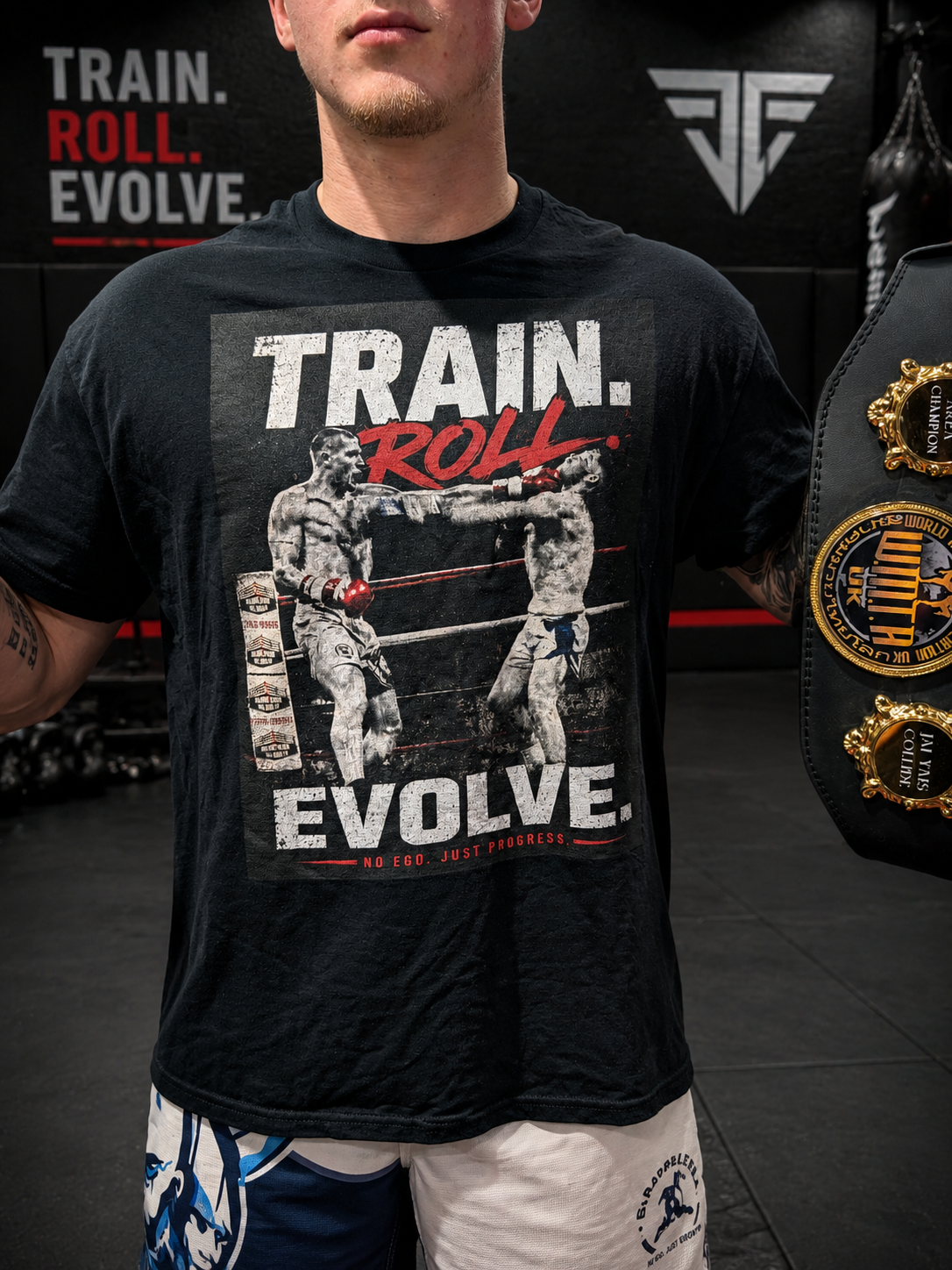 Dinaras Litvanas, WMTA UK Muay Thai champion, special edition tee.